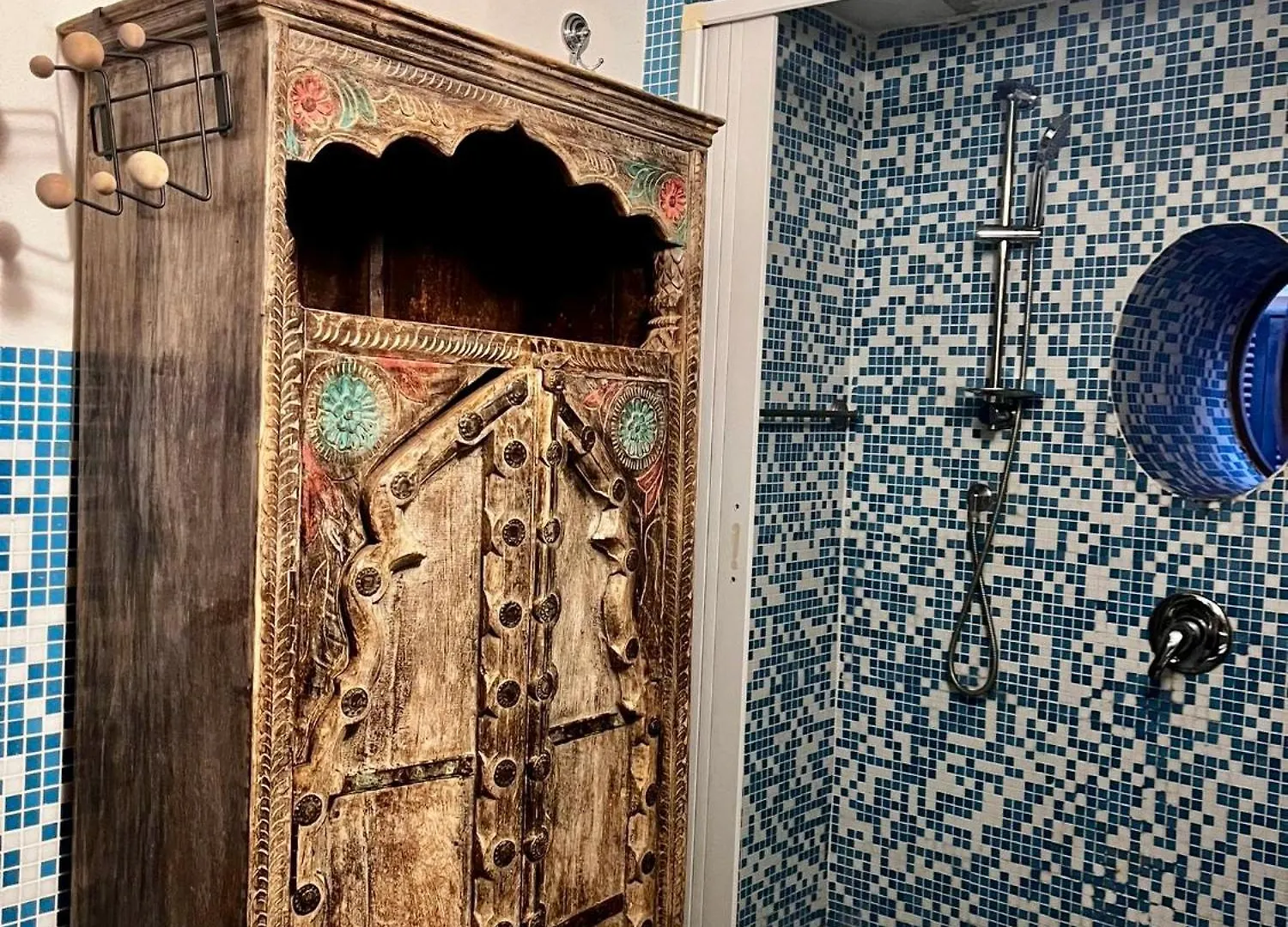 Elegance And Tradition Two Big Rooms In The Heart Of Palermo Apartment