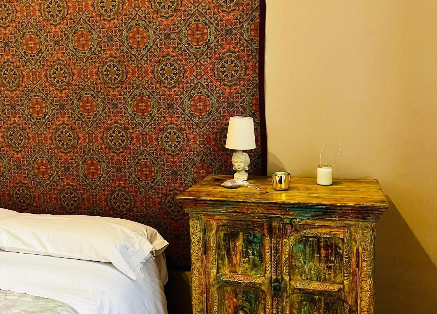 Elegance And Tradition Two Big Rooms In The Heart Of Palermo Italy